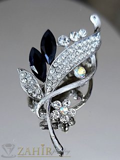 Пленителна брошка с черни и бели кристали цвете с листенца, размери 7 на 2 см, класически модел, сребриста - B1464